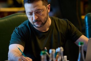 Зеленський підписав два укази про нові санкції проти росії та її спільників