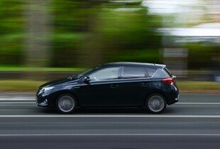 У Польщі українку оштрафували на понад 30 000 грн: летіла 200 км/год на манікюр