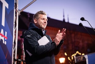 Парламентські вибори в Угорщині: партія Орбана програла вперше за 16 років