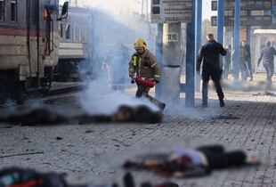 Атака на залізничний вокзал Дніпра: Зеленський повідомив про зростання числа постраждалих